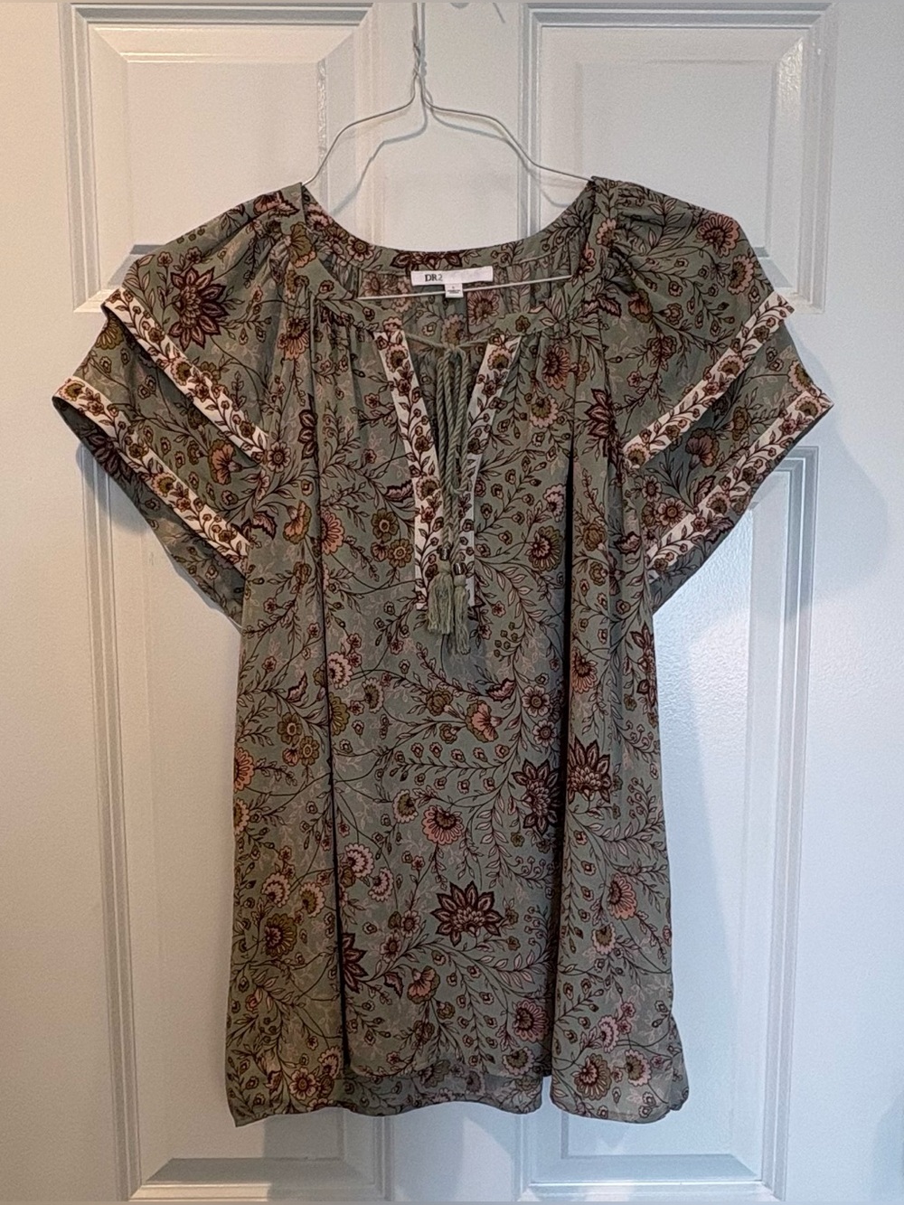 DR 2 Floral Earth Tone Flutter Sleeve Blouse Size Large